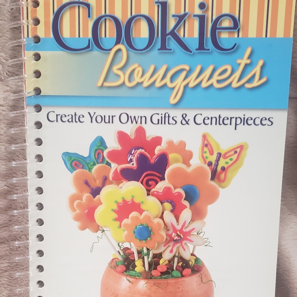 Books - Picture 3 of 4